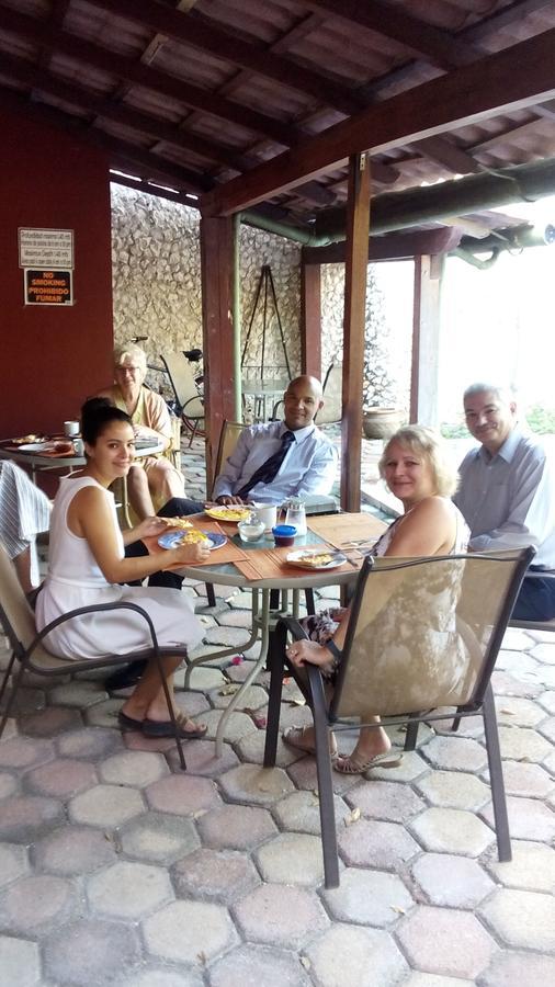 Yucatan Vista Inn Guest House เมริดา ภายนอก รูปภาพ